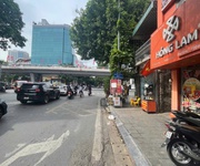 Cơ hội  đang bán mặt phố bạch mai 5 tầng 40m2, mặt tiền rộng - kinh doanh, vỉa hè đá bóng. giá chỉ