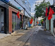 Hiếm, Nhà 2 tầng 100m2, ngang 5m, ngay trường THCS Hoa Lư, TP Thủ Đức  Q9 cũ