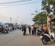 Bán nhà trục kinh doanh chính khu chợ nam sơn, sát khu công nghiệp.