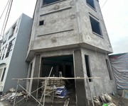 Bán Nhà 3 Tầng Ô Góc Ngõ 33 Cao Xanh. DT:54m2 Oto Đỗ Cửa
