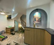 Ngọc Hà 35m2 x 7 tầng thang máy - Ngõ nông, gần phố.