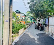 Chủ nhờ bán 40m2, mt4.5m, lô góc, 2.7 tỷ, đông anh