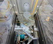 2 Nhà bán 61m2 giá 6 tỷ 590