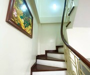 Bán nhà trung tâm thanh xuân, d.tích 40m2, 5 tầng, nhà đẹp, giá chào bán nhỉnh 9tỷ