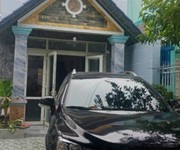 biệt thự mini   ngay phan văn hớn, bà điểm, hóc môn   ngang 6.3m   208m    xe hơi đậu trong sân