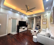 Chính chủ bán căn hộ toà hh1 đường dương đình nghệ 2pn, 2 vs giá 7,1 tỷ.
