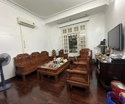 Bán nhà đội cấn   văn cao 50m, 5 tầng mặt tiền 6m 10 tỷ có tl