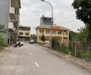Chính chủ bán đất đấu giá a1 tổ 7 cự khối, 65.2m2 mặt tiền 5,5m đường 13m, vỉa hè
