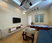 Cho thuê căn  hộ tập thể tầng 4 phương mai 45m2, 5.5  triệu ở gđ, nhóm, kd online