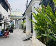 Bán gấp nhà khu tên lửa, bình trị đông b, bình tân - diện tích 82m  - 2 tầng - xe hơi vào nhà - giá