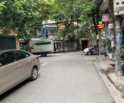 Bán nhà phân lô phố 8/3 ô tô đỗ cửa, 41m2 mặt tiền rộng, nhà đẹp giá 5,9 tỷ cực hiếm