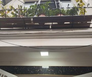Vị trí: nhà phố mễ trì hạ, ngõ rộng ba gác tránh xe máy, vài chục mét ra chợ, trường học mễ trì các
