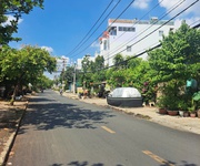 Bán nhà quận 8   4.8x21m   đường 12m ô tô tránh   giá nhỉnh 6 tỷ. lh 0938827657