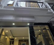 Đống Đa 35m2 x 6 tầng thang máy xây mới. Cách Ô tô hơn 50M.