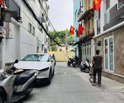 Sát mặt tiền đường nguyễn trãi - xe hơi đỗ cửa - 4 tầng - khu vực an ninh dân trí.