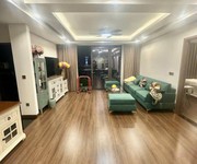 Căn hộ 3 ngủ, sẵn đầy đủ tiện ích. Top chung cư sang trọng đẳng cấp- Green Diamond. 93 Láng Hạ.