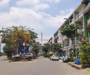 Bán đất lớn 1.200m    mặt tiền lê ngung   góc 2mt   gần aeon   giá 70 tỷ