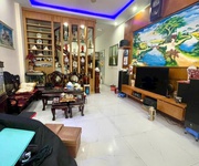 Nhà mặt đường vĩnh tiến, 68m 4 tầng, giá 6.1 tỉ, ô.tô đỗ cửa thoải mái