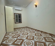 Bán nhà trần khát chân