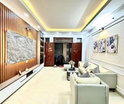Bán nhà khu văn miếu 33m2x5 tầng, sát ngay mặt phố, mặt tiền rộng 4,2m giá 4,2 tỷ
