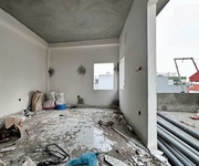 Bán nhà mới bồ đề 35m2,x  6 tầng, mặt tiền 6.1m, 8.4 tỷ long biên.