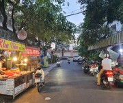 Siêu mặt tiền kinh doanh 4 tầng trong chợ linh trung. thủ đức. 12 tỷ. thương lượng.