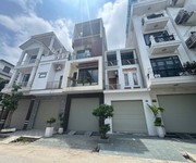 Nhà phân lô 193 văn cao, 60m 2 tầng, đường 12m, không lỗi lầm, giá 4.99 tỉ