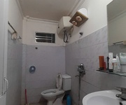 3 Cho thuê nhà riêng trong ngõ Trần Nguyên Hãn , Lê Chân .  Ô tô đỗ cách nhà vài bước chân .