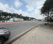 Bán Gấp Đất Mặt Tiền DT743 Gần Vincom Dĩ An Giá Giảm Mạnh 10 Tỷ