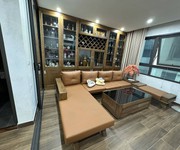 Nhà 8 tầng thang máy   sử dụng 60m    trung tâm cầu giấy   giá chỉ 25 tỷ