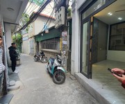 Bán nhà ngọc thuỵ trong đê 37m  x 4t, oto, nở hậu siêu đẹp chỉ 6 tỷ 1 còn thương lượng. lh