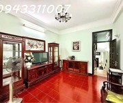 Cần bán 53m giá 13  tỷ  khu phân lô, ô tô vào nhà tại lê trọng tấn thanh xuân