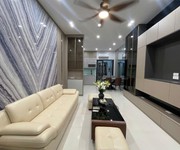 Siêu phẩm ngọc thụy 55m,5 tầng,mtiền 4m,thang máy,full nội thất,ngõ thông,vf3 đỗ cửa,giá 12.x tỷ