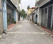 Cần bán đất 2 mặt thoáng 43,7m2 đất ngõ Kẻ Tạnh, Giang Biên. Đường ô tô thông, gần trường chợ