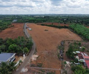 Chủ bán 21 nền bầu chinh mổi sổ 80 thổ cư mặt tiền nhựa