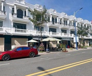 Bán gấp shophouse 1 trệt 2 lầu trung tâm lai uyên, bàu bàng