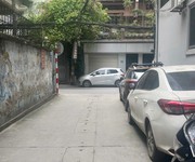 Ngọc Khánh 45m2 x Mặt tiền 4M - Ngõ to, thoáng sáng - Ô tô vào nhà