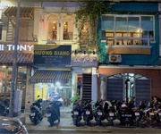 Hàng siêu hiếm phố tài chính quận 1 :nguyễn công trứ 30 tỷ quận 1 hồ chí minh  siêu phẩm mặt tiền