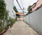 Chủ gấp lắm nhà đẹp vào ở ngay 2 tầng giá nhỉng 4,x tỷ ngay linh đông.