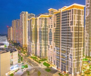 Hàng siêu hot   căn 2pn gh, view trực diện hồ bơi và nội khu, tầng đẹp phát tài, giá 3tỷ350 all in