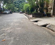 Bán gấp nhà phố ngọc lâm, long biên 40m2, 5 tầng, gara ô tô, giá nhỉnh 11 tỷ.