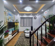 Bán nhà -phố tôn đức thắng-nhà dân  xây ,5tầng -dt 22 m2 -mt 3.2m giá chỉ 5.2 tỷ