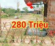 280 triệu sang tên 1000m2 có thổ cư, gần dt 818, mỗi tháng trả thêm 3 triệu