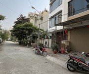 Bán nhà phân lô  hà đông khu b yên nghĩa 50m x 4 tầng mt 4.5m giá 11.7 tỷ.