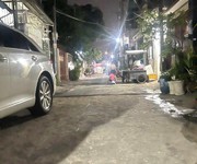 Bán nhà 3 tầng đường lê văn khương quận 12, dt hơn 104m2, ngang 5.5m, hẻm 7m thông gần siêu thị