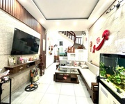 Bán nhà hào khê - quán nam, 44m 3 tầng, sân cổng riêng, giá 2.28 tỉ