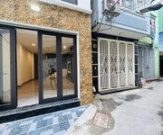 Bán nhà võng thị thang máy dân xây view  hồ tây 50m 7 tầng 14.8tỷ