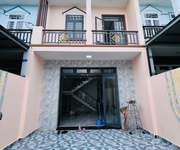 Bán nhà 1 trệt 1 lầu sổ hoàn công nhà vừa mới hoàn thiện giá 950 triệu