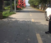 Cần bán đất thôn tri trỉ - xã phú xuyên .