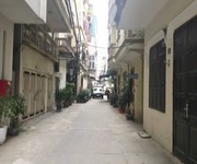Trung tâm Ba Đình 42m2 x mặt tiền 3.5M - Ngõ to ô tô tránh - Ô tô đỗ cách nhà 15M - An ninh tốt.